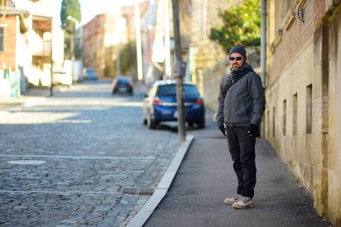 Kutaisi kasabadaki erkek turist