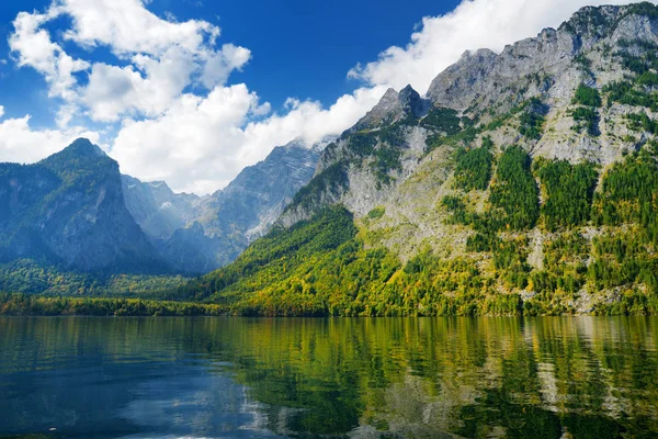 Água verde de Konigssee na Alemanha — Fotografia de Stock