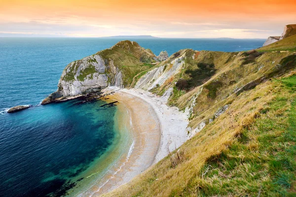 Man O'War Cove sur la côte du Dorset — Photo