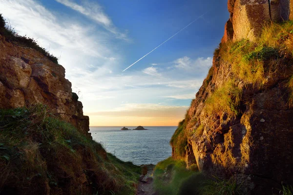 Schilderachtige ruige Cornish kustlijn — Stockfoto