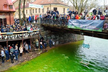 insanlar kutluyor St Patricks Günü 