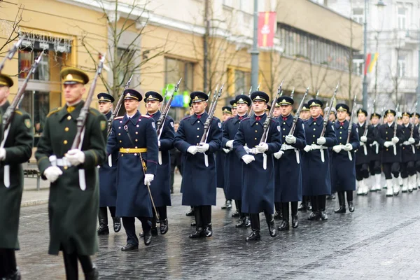 Desfile como Lituânia marcou 27 anos de independência — Fotografia de Stock