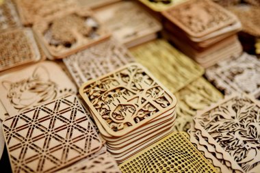 Ahşap mutfak eşyaları ve dekorasyonlar 