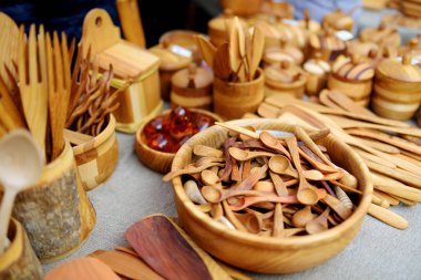 Ahşap mutfak eşyaları ve dekorasyonlar  