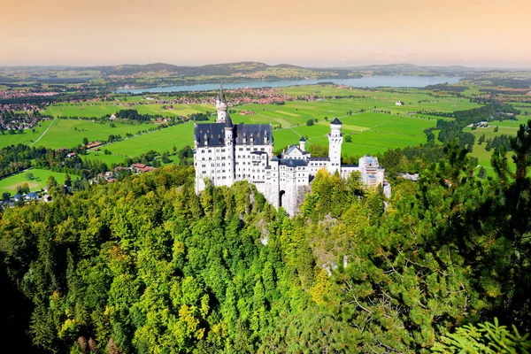 Romaanse Revival Paleis Ruige Heuvel Boven Het Dorp Van Hohenschwangau — Stockfoto