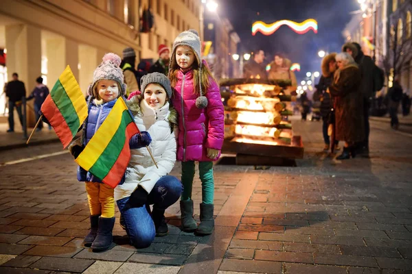 Happy Family Kids Attending Celebration Restoration State Day Vilnius Lithuania — Stock Photo, Image