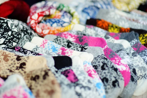 Bunte Warme Gestrickte Socken Werden Auf Dem Ostermarkt Vilnius Verkauft — Stockfoto