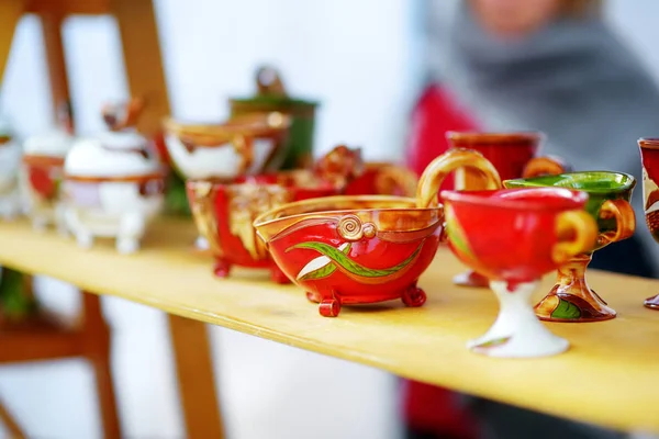 Керамические Блюда Посуда Кувшины Продаются Пасхальном Рынке Вильнюсе Ежегодная Ярмарка — стоковое фото