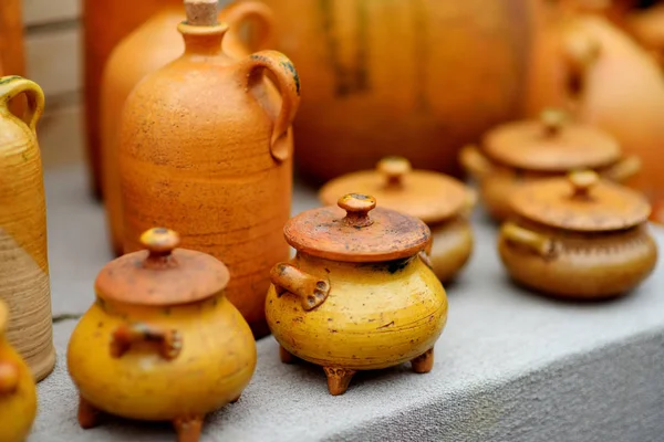 Piatti Stoviglie Brocche Ceramica Venduti Sul Mercato Pasquale Vilnius Tradizionale — Foto Stock