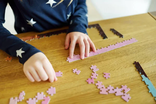 Close Child Hands Playing Puzzles Home Child Connecting Jigsaw Puzzle — Stock Photo, Image