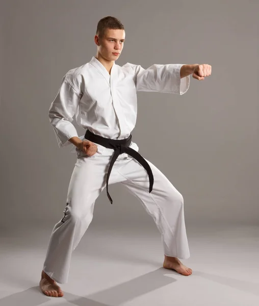 Karate Harci Jelent Szürke Háttér — Stock Fotó