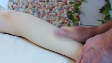 kadın için bacak masajı