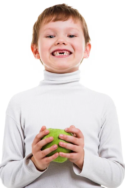 Ragazzo mostrando la mancanza di denti da bambino — Foto Stock