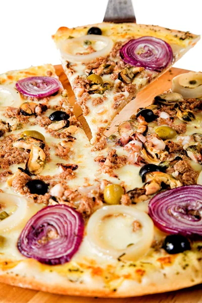 Delicious pizza with seafood — Stock Photo, Image