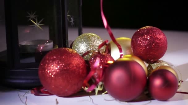 Kerstdecoratie ballen — Stockvideo