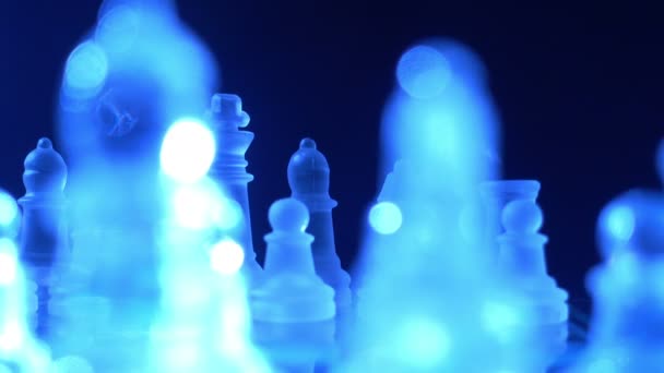 Peças de xadrez de vidro — Vídeo de Stock