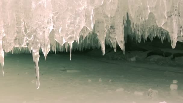 大氷柱を凍結 — ストック動画