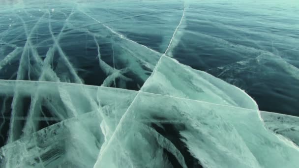 Superficie ghiacciata di Baikal — Video Stock