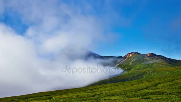 Reserva Natural Kurils Hermosa Montaña Las Nubes — Vídeo de stock