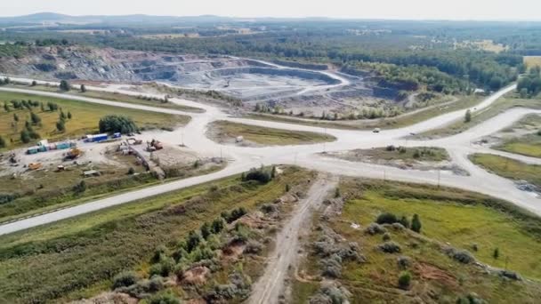 大型工业采石场的空中景观 采矿概念 — 图库视频影像