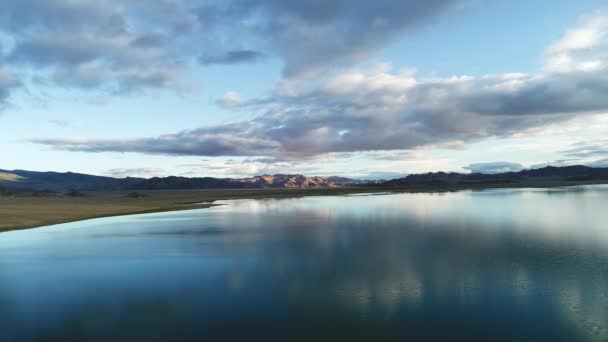 Mongoliska Sjön Tolbo Nuur — Stockvideo