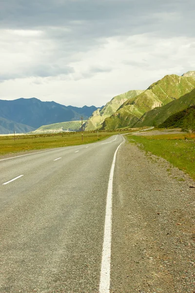 Chuiskiy Tract Mountain Road Altai Russia — 图库照片