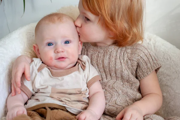 Spuren Von Diathese Allergien Auf Babywangen — Stockfoto