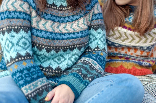 People Warm Sweater Nature — Stock Photo, Image