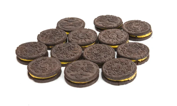 Čokoládové sušenky s krémem náplň — Stock fotografie
