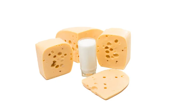 Um grande pedaço de queijo — Fotografia de Stock
