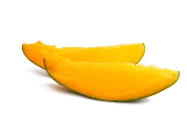 Olgun mango dilimleri 