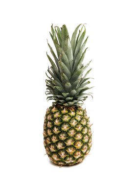 Bütün taze ananas. 