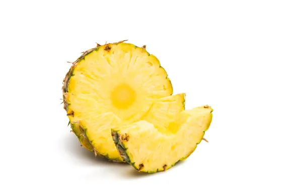 Ananas egzotik izole — Stok fotoğraf