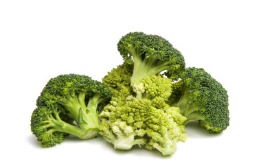romanesco brokoli lahana izole