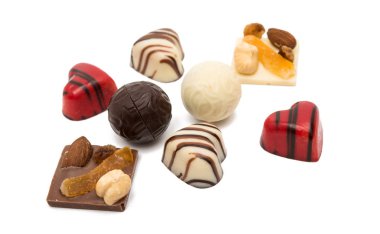 çikolata şeker kalp izole 