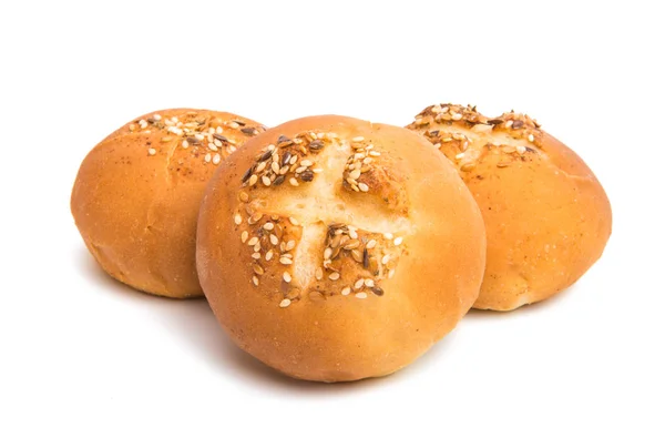 Gebackene Brötchen isoliert — Stockfoto