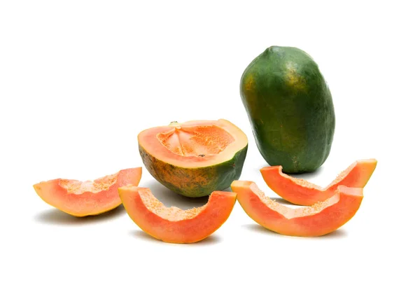 Papaya vruchten geïsoleerd — Stockfoto