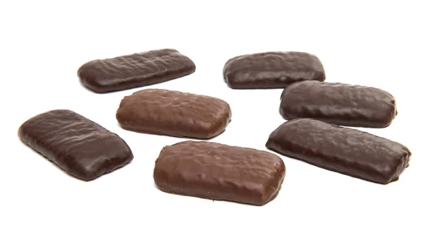 Koekjes in chocolade glazuur geïsoleerd — Stockfoto