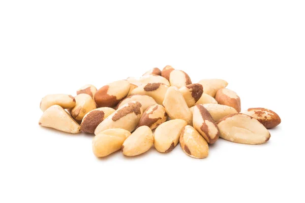 Nueces de Brasil aisladas — Foto de Stock