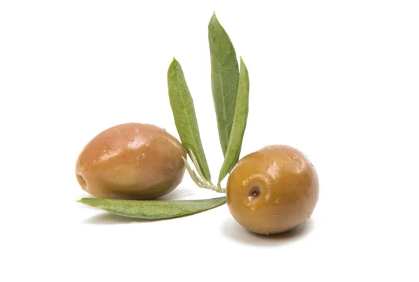 Olijven fruit geïsoleerd — Stockfoto