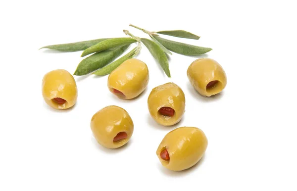 Oliven Früchte isoliert — Stockfoto