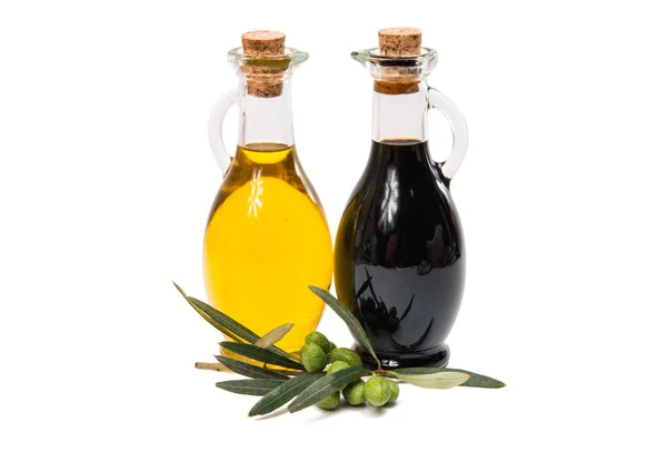 Оливкова олія ізольовані — стокове фото