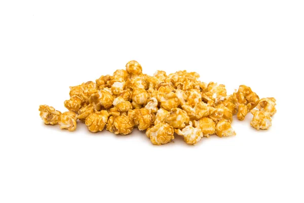 Karamelliserade popcorn isolerade — Stockfoto