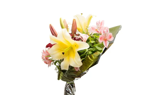 Bouquet de fleurs avec lis isolé — Photo