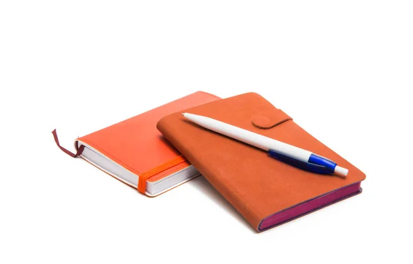 Brązowy notebooka na białym tle — Zdjęcie stockowe