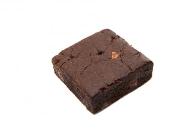 Çikolatalı Brownie izole 