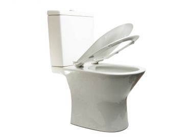 Beyaz tuvalet kase izole 