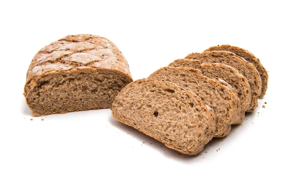 Roggebrood geïsoleerd — Stockfoto