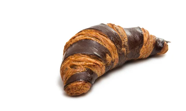 Americká čokoládový croissant, samostatný — Stock fotografie