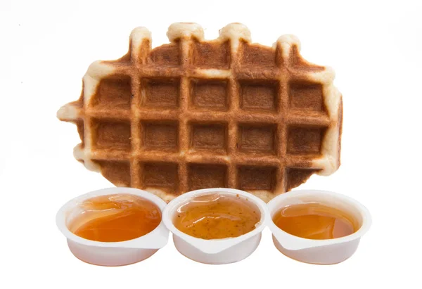 Süße Waffeln isoliert — Stockfoto